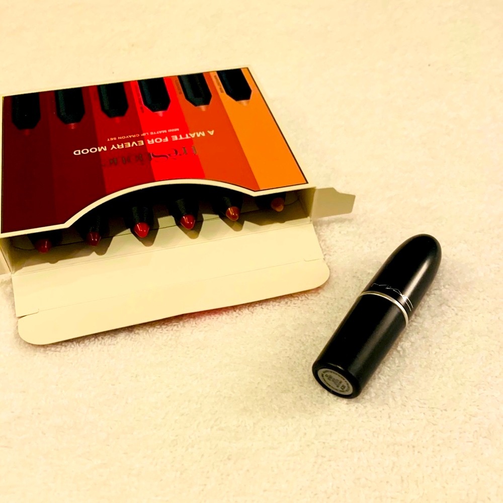 BNIB! Bundle of lipsticks. MAC & Trestique